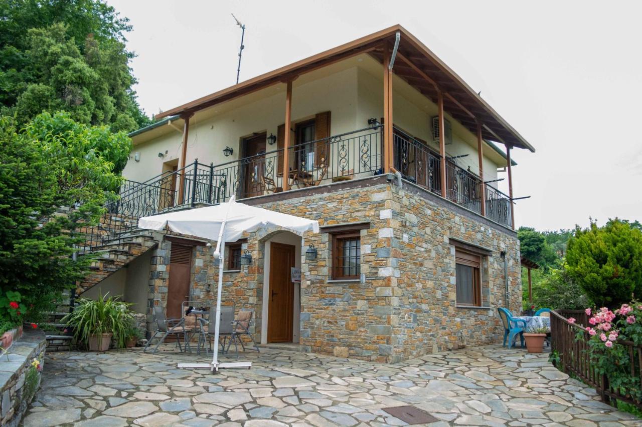 Efi'S Guest House Айос-Дімітріос Екстер'єр фото